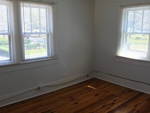 4th image of 1021 E Bell St #1