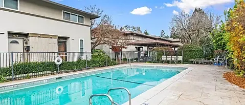 1018 San Souci — Photo 23
