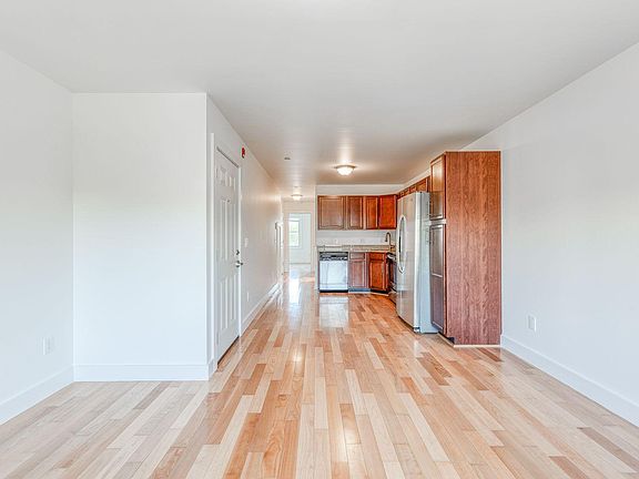 4th image of 4122 Haverford Ave #E17