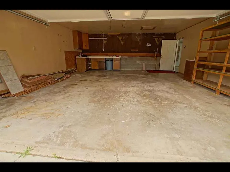 Attached Garage
