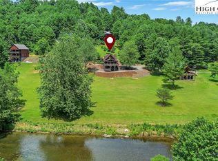 453 River Hills Rd, Lansing, NC 28643