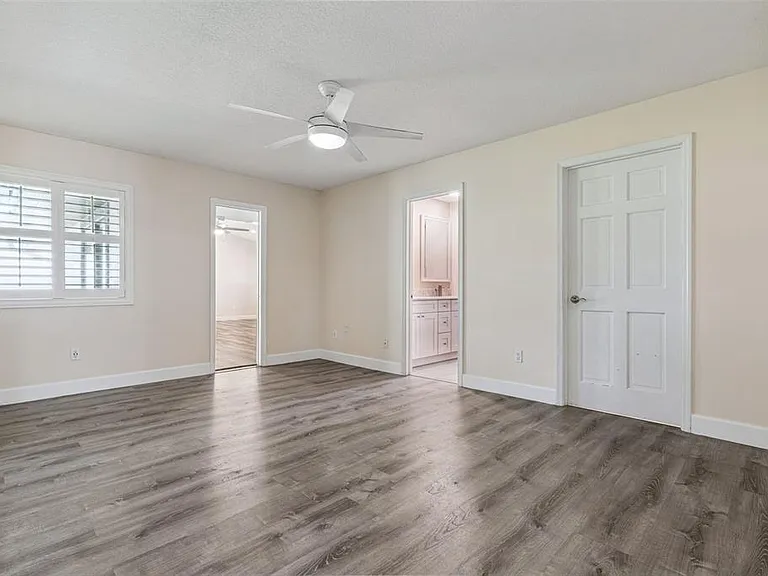 523 Fern St — Photo 15