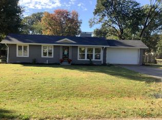 328 Forrest Hill Dr, Huntingdon, TN 38344