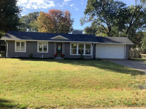 328 Forest Hill Dr, Huntingdon, TN 38344