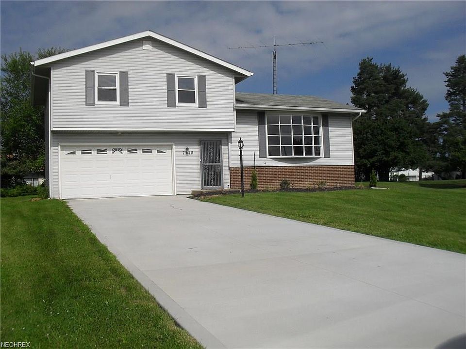 1st image of 7240 Duxbury Ct