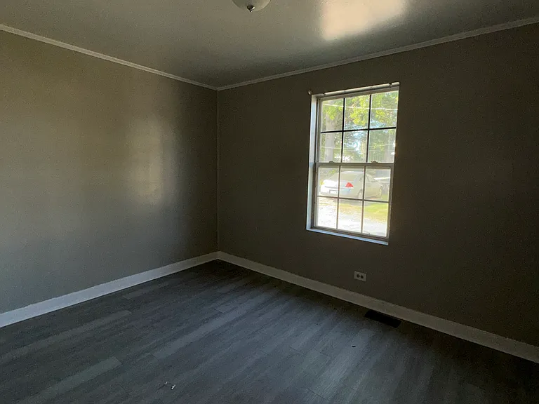 117 Ann St — Photo 4