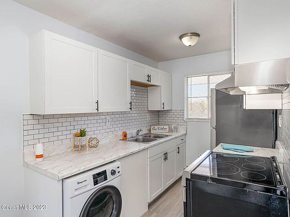 5th image of 115 W Seminole Ave #107