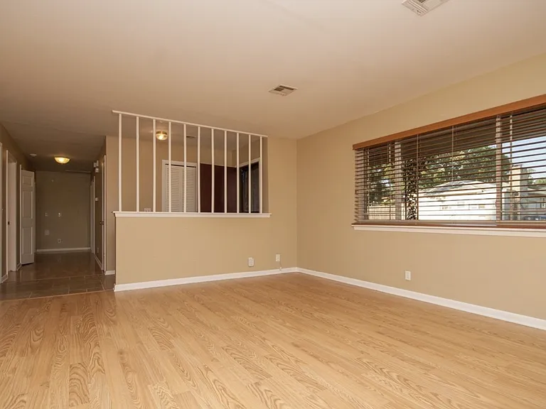 2205 S Darlington Ave — Photo 6