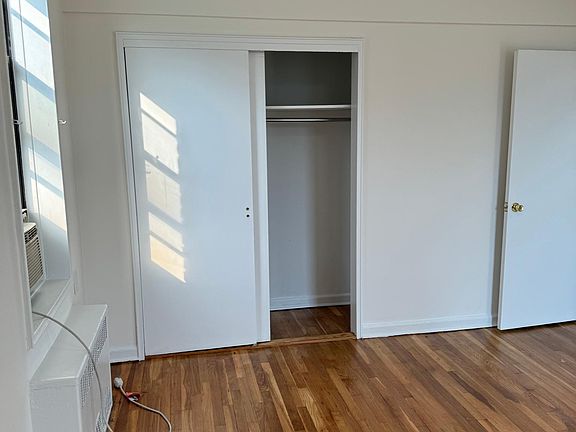 4th image of 83-35 139th St #3D
