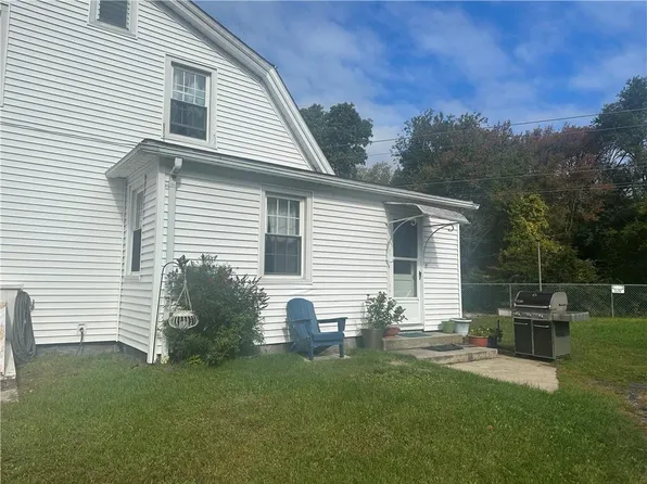 160 Westerly Bradford Rd, Westerly, RI 02891
