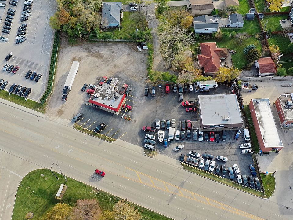 2nd image of 544 W Lake St