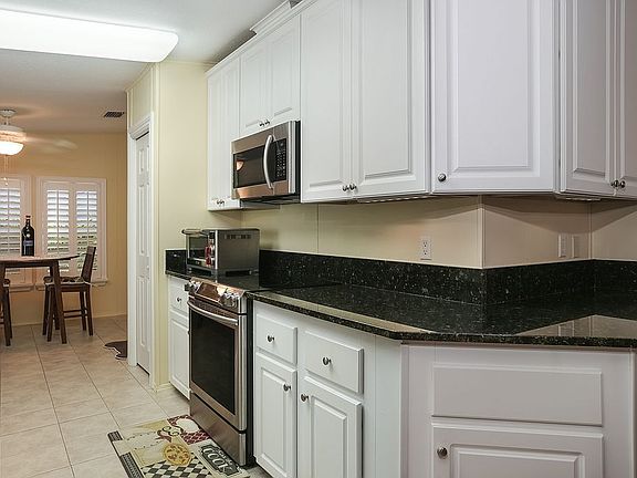 Kitchen and Breakfast nook