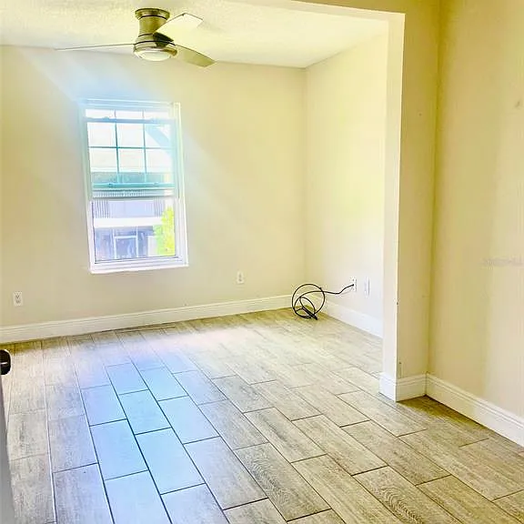 837 Sky Lake Cir #C — Photo 5