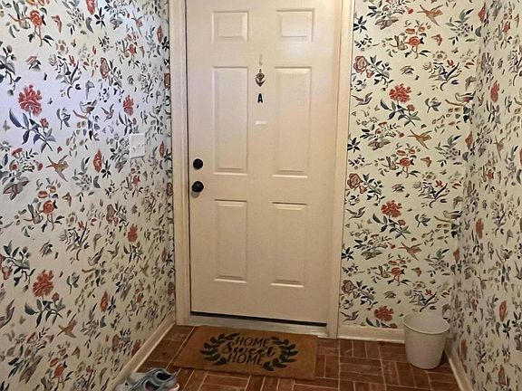 3rd image of 12 Pheasant Run