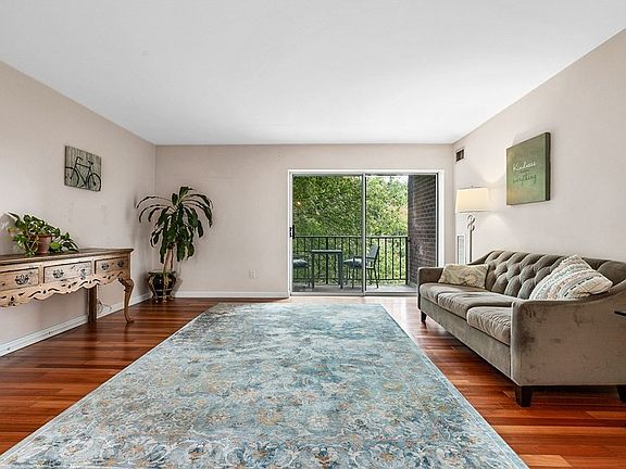 3rd image of 50-56 Broadlawn Park #401