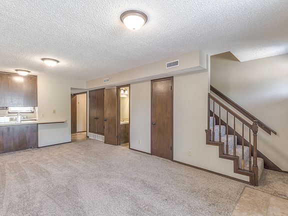 4th image of 644B Earthside Dr