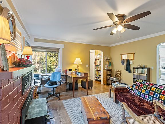 5th image of 1189 Elrod Ave