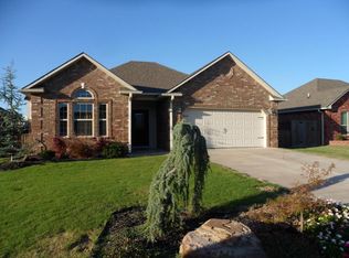 807 Cedar Ridge Dr, McAlester, OK 74501