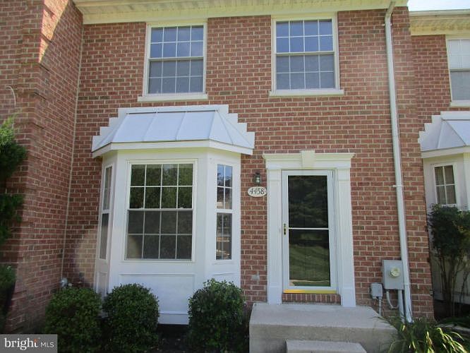 1st image of 4458 Greenwich Ct