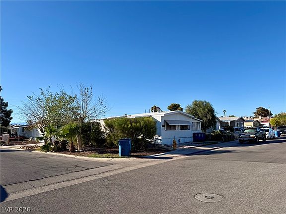 2nd image of 2815 Everglade St