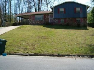 9117 Homewood Dr, Riverdale, GA