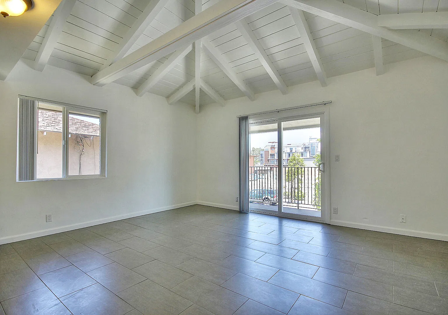 6515 Trigo — Photo 2