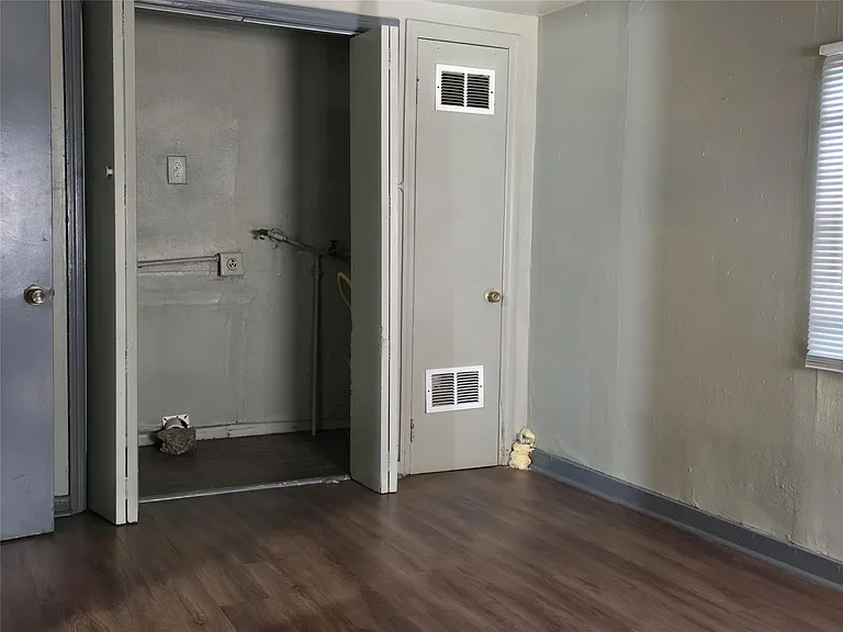 4609 Dabney St — Photo 3