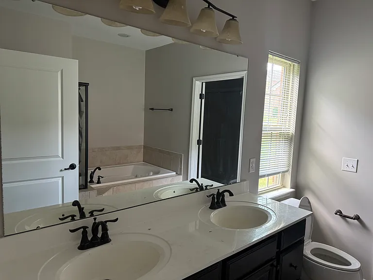 625 Stonebridge Ln — Photo 11