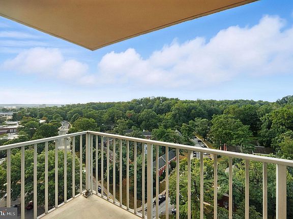 3rd image of 1225 Martha Custis Dr APT 1506