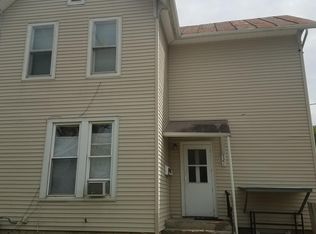 521 Bowery St #3, Iowa City, IA 52240