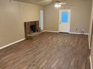 5945 Hillglen Dr, Watauga, TX 76148
