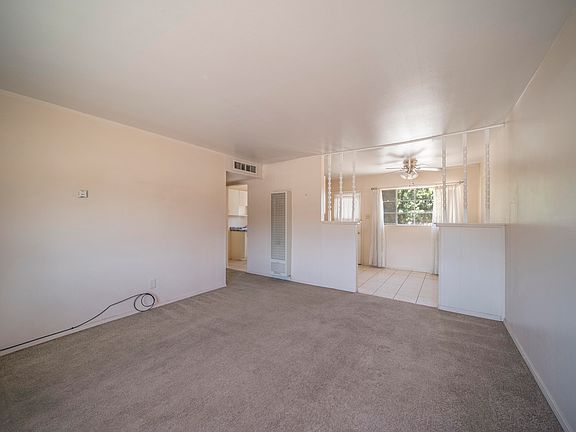 3rd image of 7505 Elliott Dr