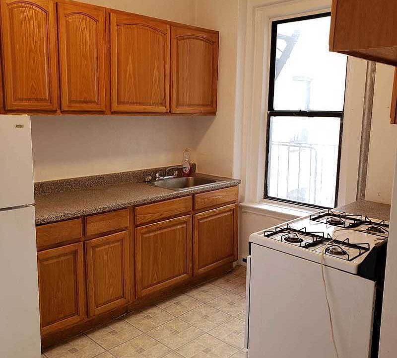 2nd image of 681 Ocean Ave APT F3