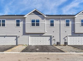 4273 Chelsea Manor Cir, Aurora, IL 60504