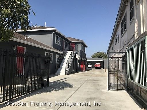 3rd image of 10522 S Inglewood Ave APT 05