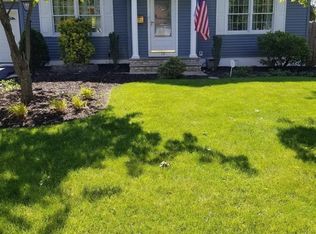 19 Maplewood Ave, Colonia, NJ 07067