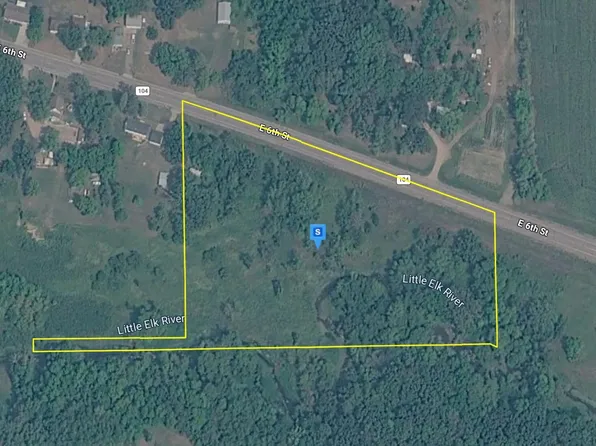 150 E 6th St, Randall, MN 56475