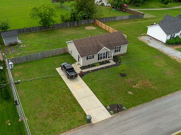 2nd image of 107 Locke Ct