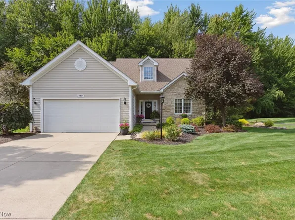 33874 Mapleridge Blvd, Avon, OH 44011