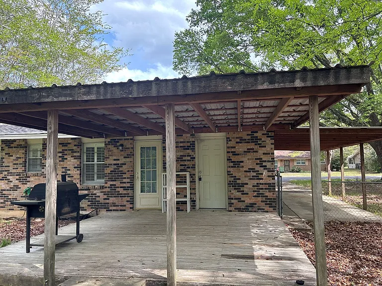 6411 Pinebrook Dr — Photo 15