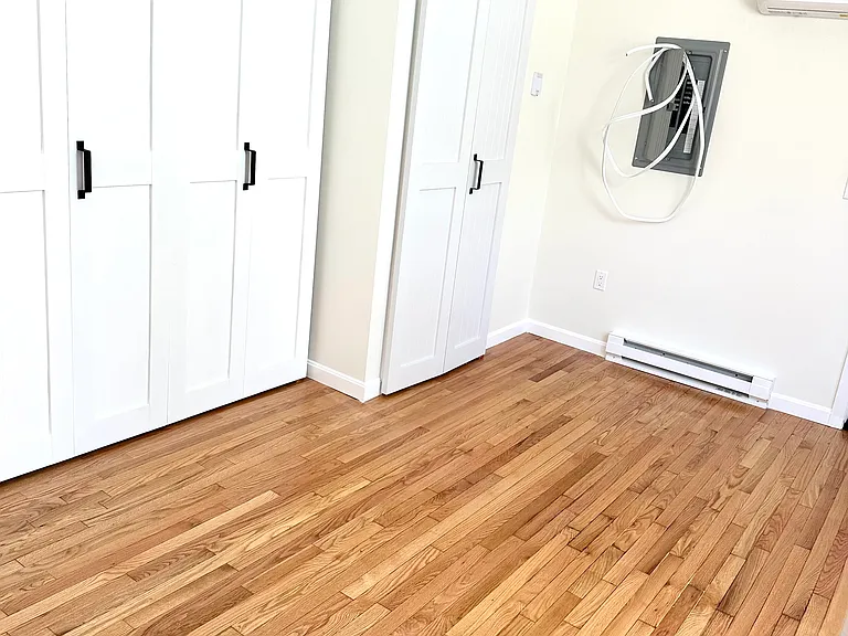 36 Walnut St #R — Photo 5