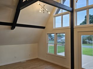 26 Poplar St, Gordonville, PA 17529