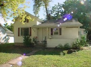 24 Outwater Dr, Lockport, NY 14094