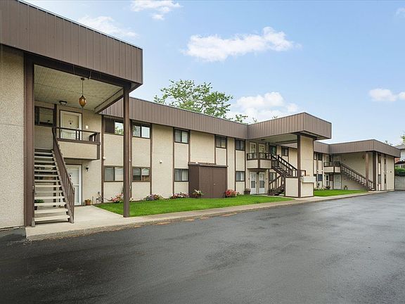 3rd image of 1610 E South Riverton Ave APT 202