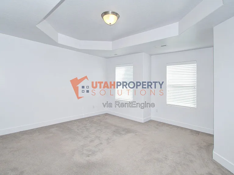 1790 W Dalmeny Way — Photo 14