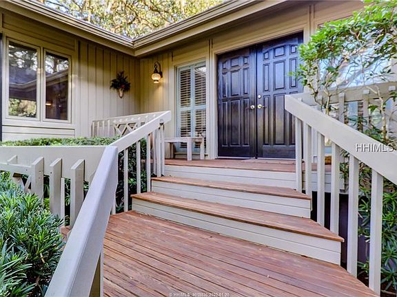 4th image of 41 Woodbine Pl