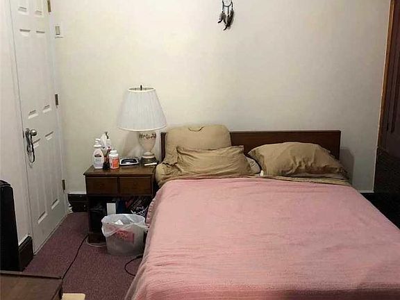 4th image of 3079 41st St