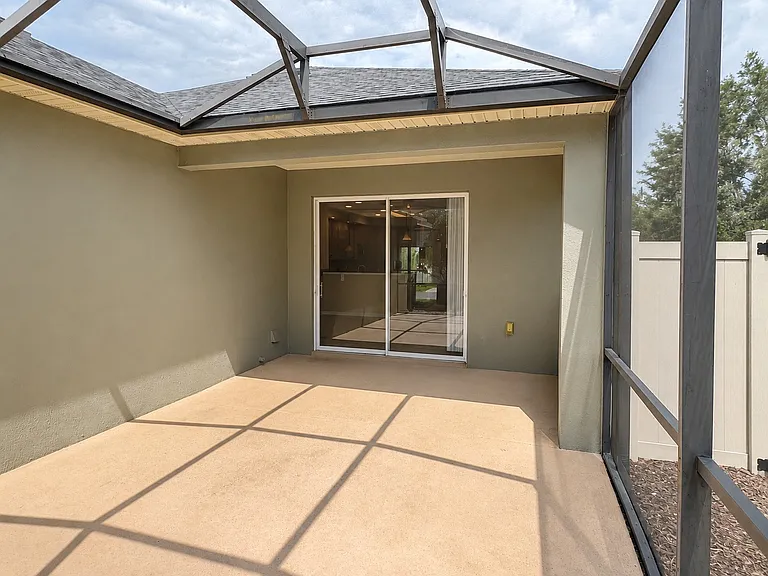 1932 Varick Way — Photo 11