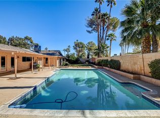 3753 Meadowcrest Dr, Las Vegas, NV 89121