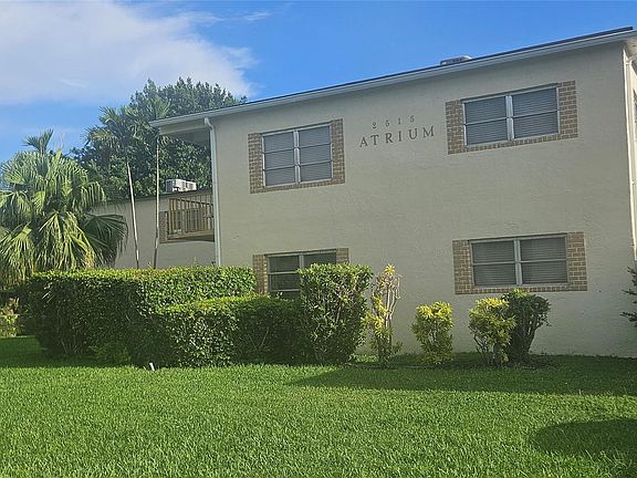 2nd image of 2515 Polk Street #21